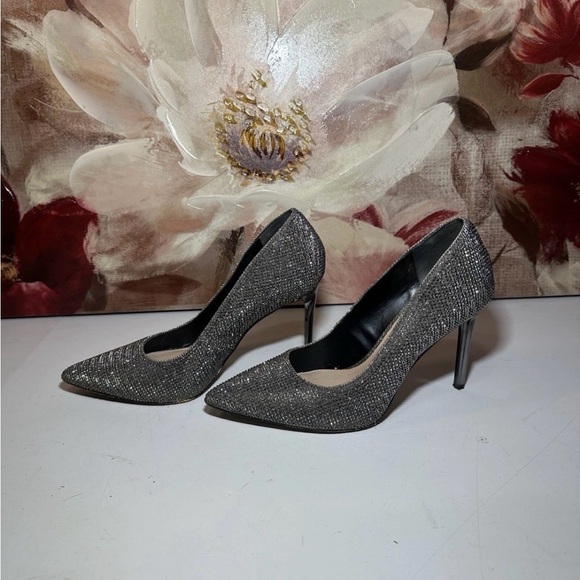Sparkling Silver Glitter High Heel Pumps, Size 8.5 - Picture 3 of 6